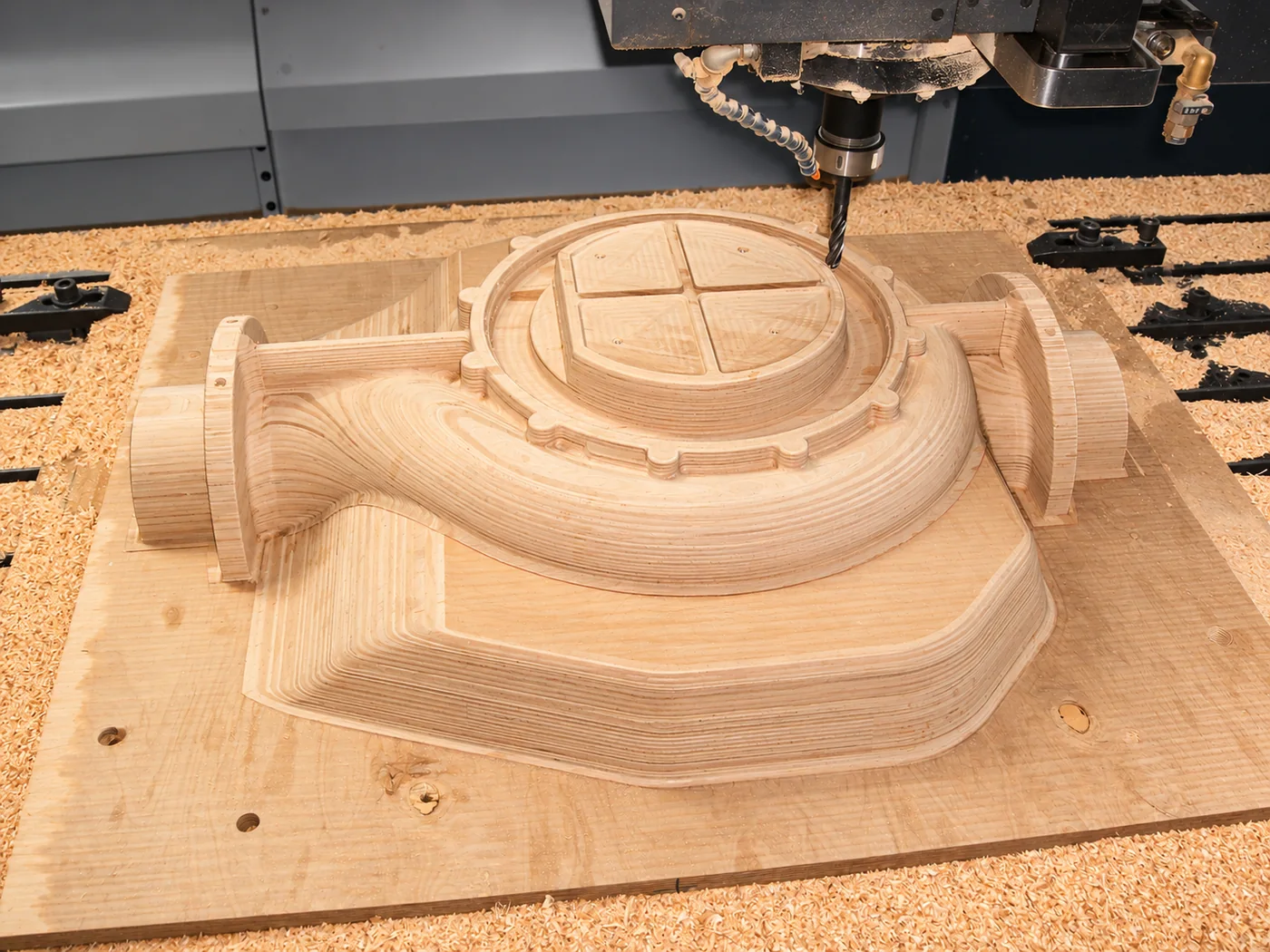 Ahşap salyangoz gövde modelinin CNC tezgâhında işlenmesi